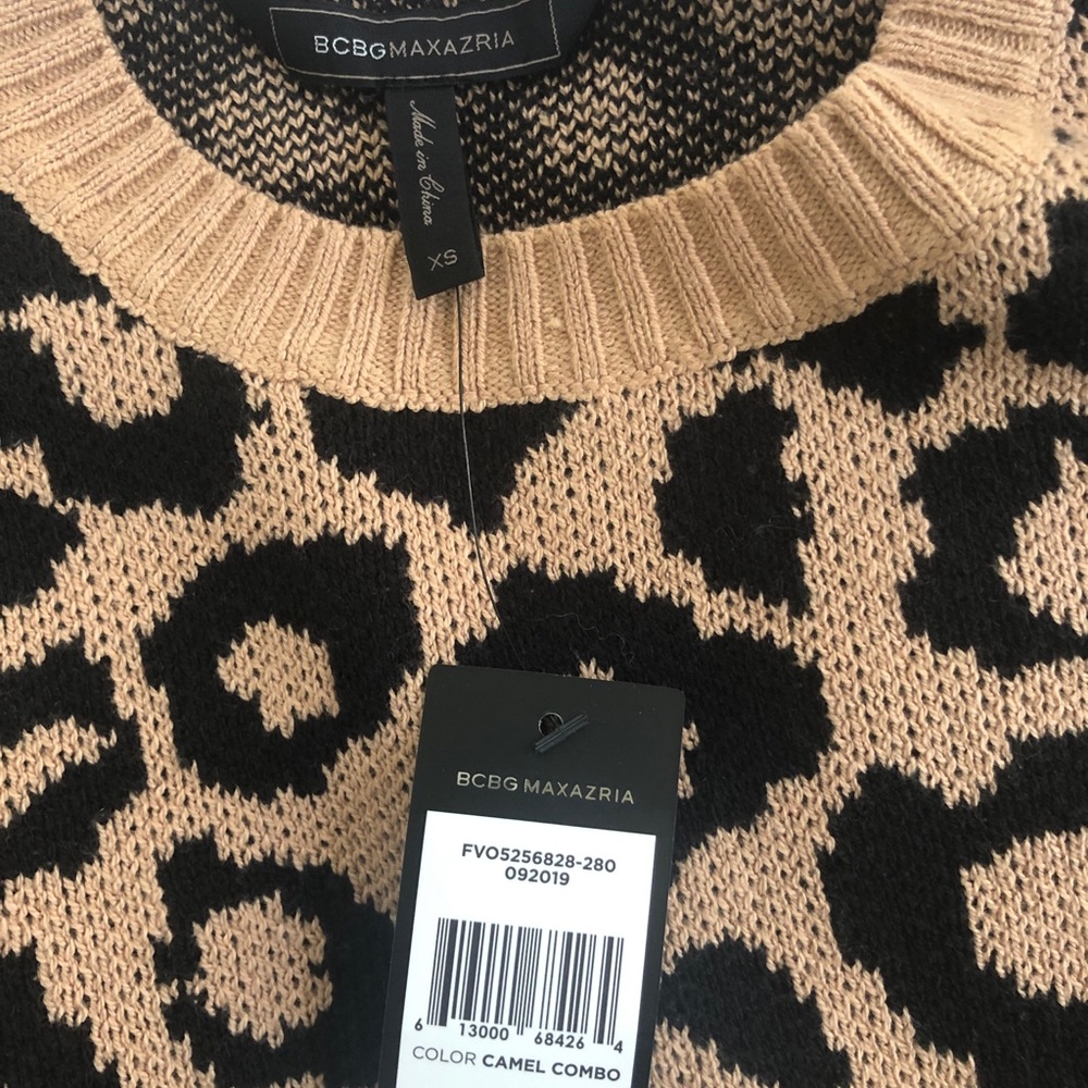 NWT BCBG Leopard Soft Sweater, XS. - Picture 5 of 7